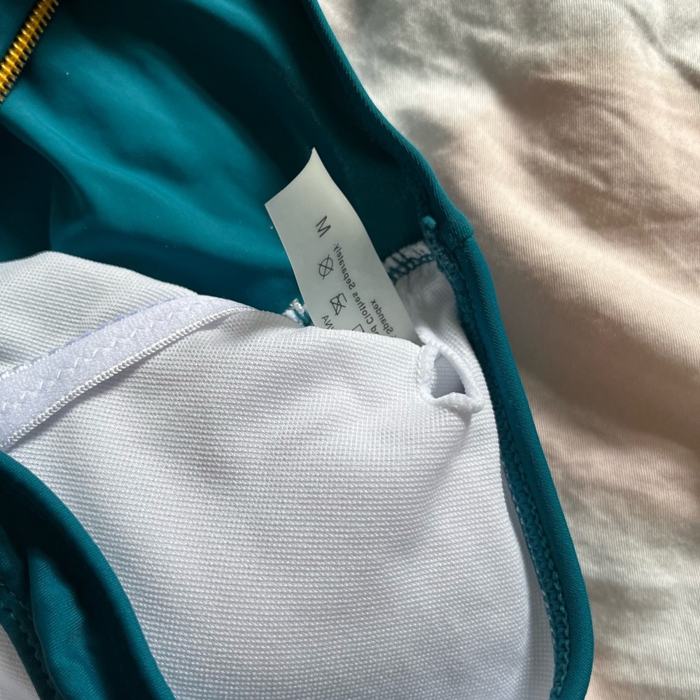 SHEIN one piece swimsuit - Picture 7 of 8